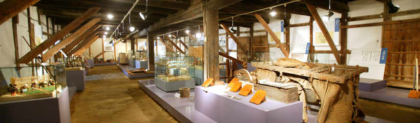 花と緑と太陽の町「藍の館 館内」